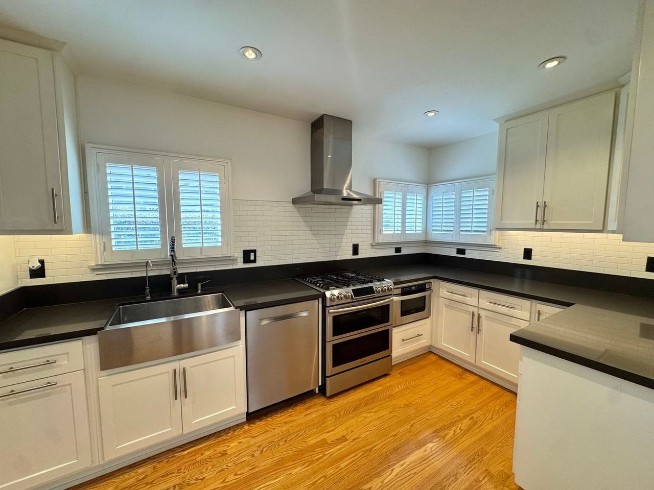 3822 Rose Ave - Photo 5 of 25