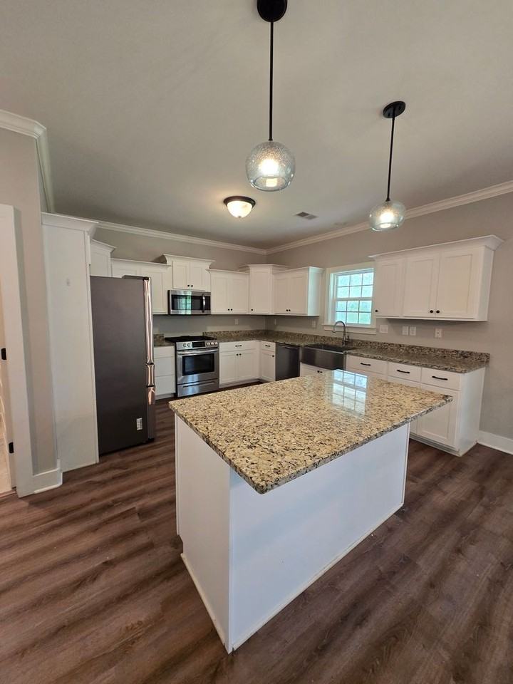 5640 Drew Glazer Dr - Photo 6 of 22