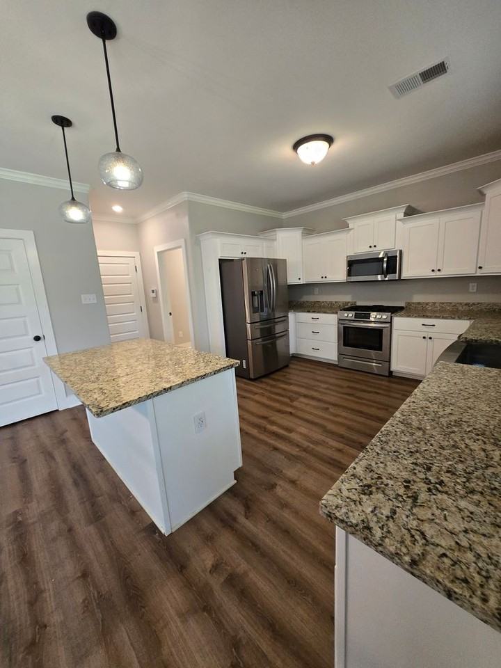 5640 Drew Glazer Dr - Photo 7 of 22