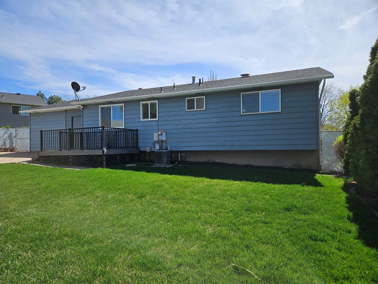 215 Cobble Creek Rd - Photo 4 of 30