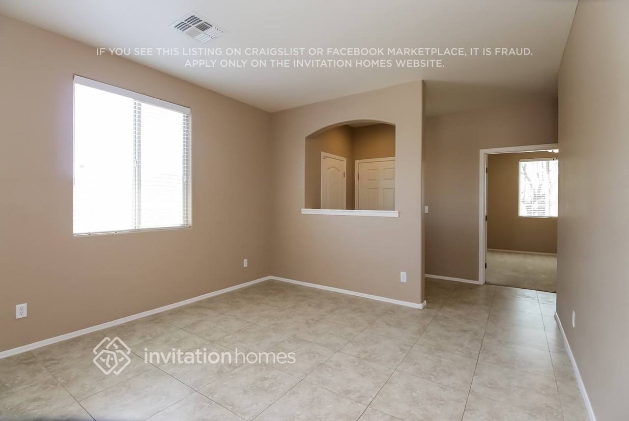 4962 E Longhorn St - Photo 4 of 21