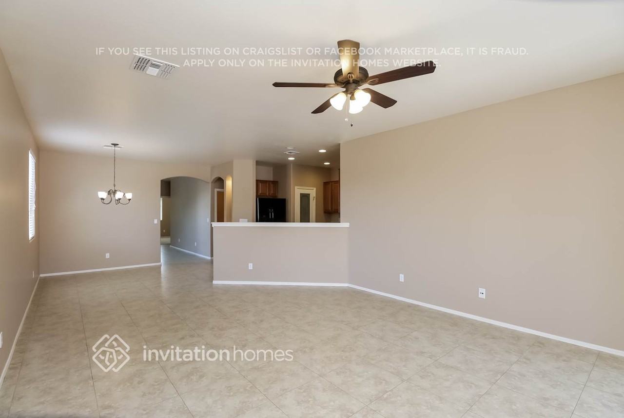 4962 E Longhorn St - Photo 5 of 21