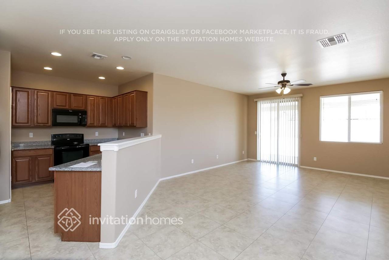 4962 E Longhorn St - Photo 6 of 21