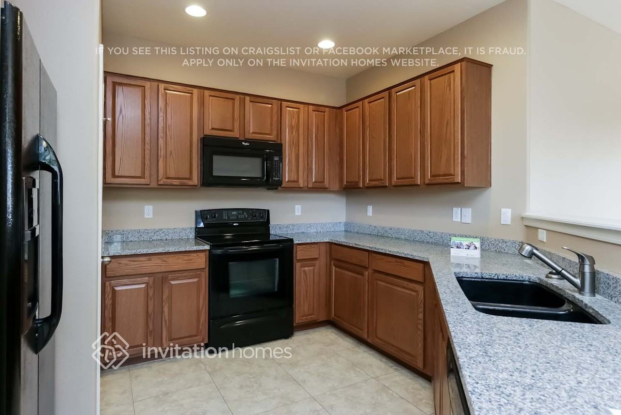 4962 E Longhorn St - Photo 7 of 21