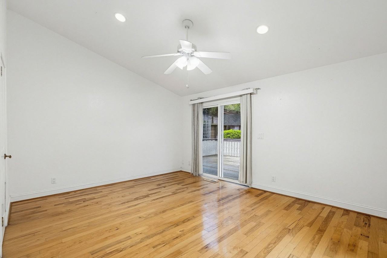 10265 Soquel Dr - Photo 7 of 28