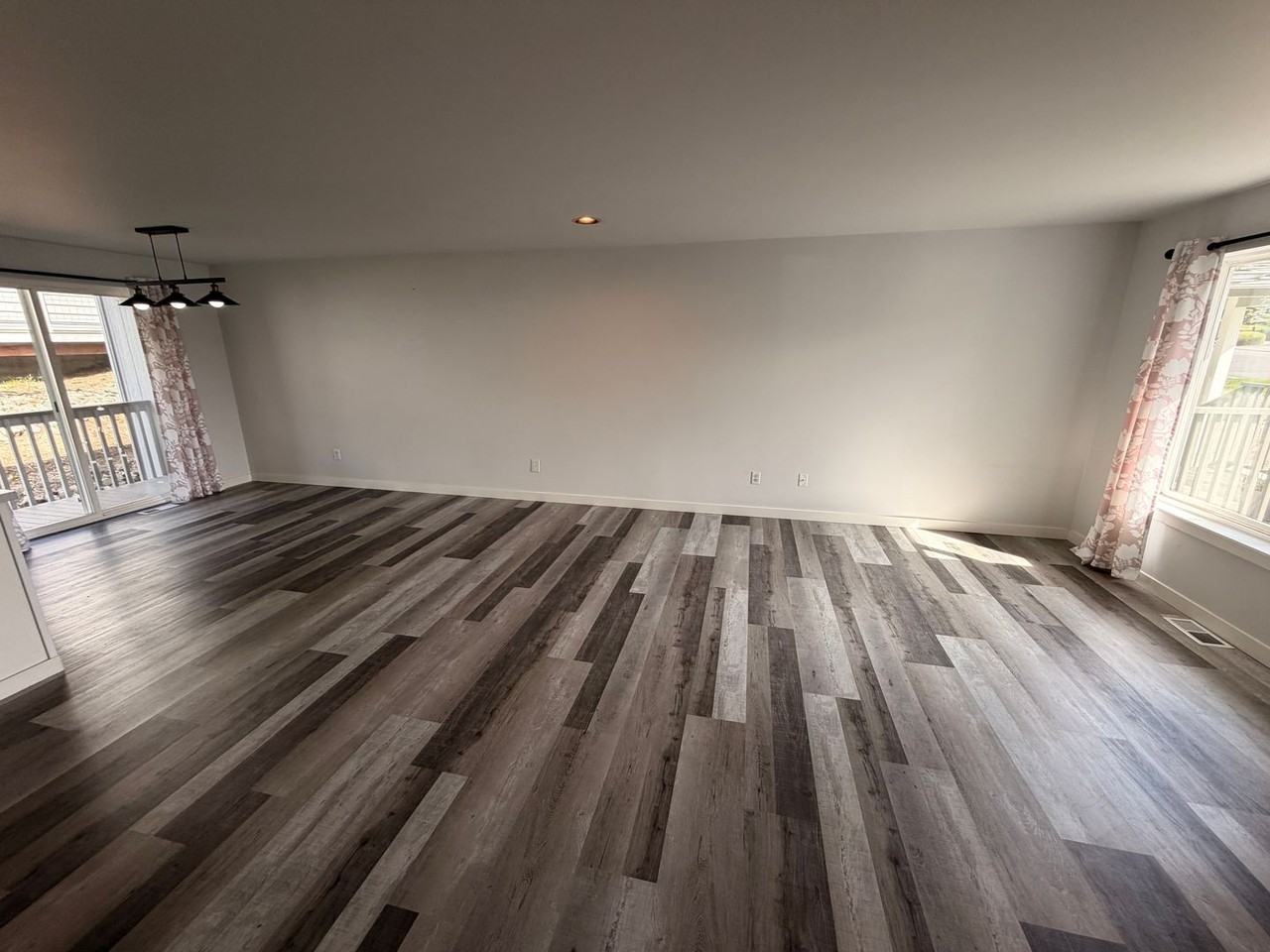 1502 Burrows Ct - Photo 4 of 11