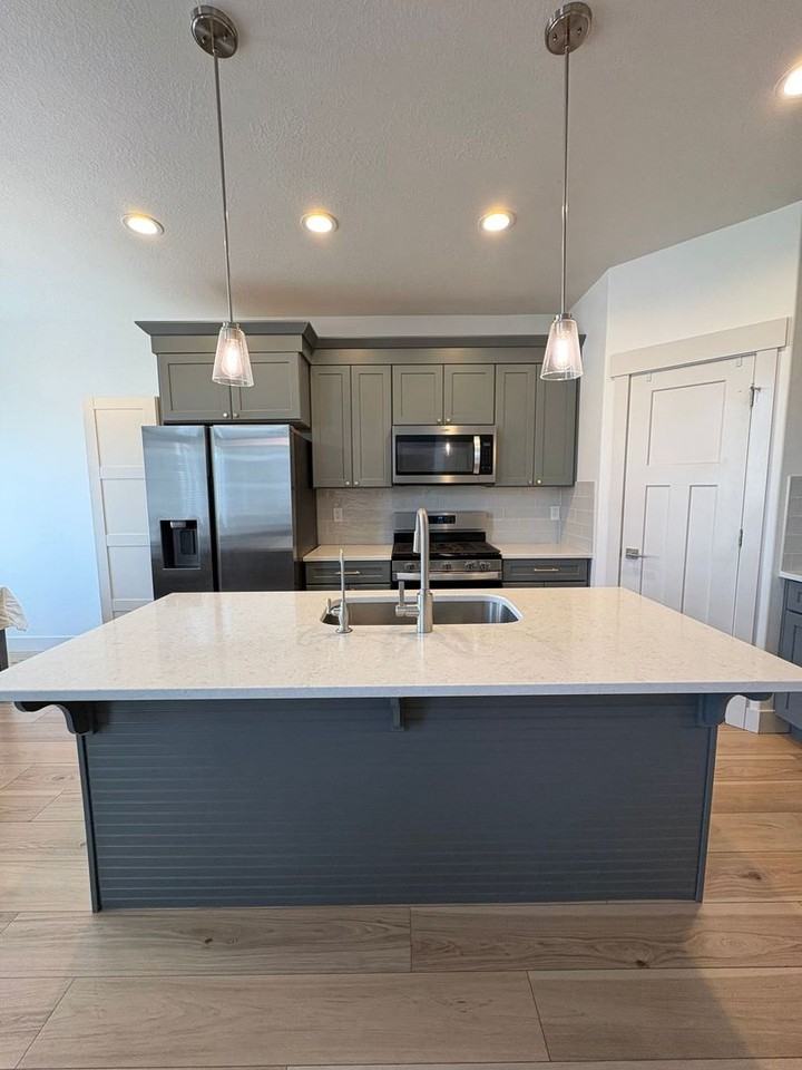 1754 N Blaze Ln - Photo 4 of 50