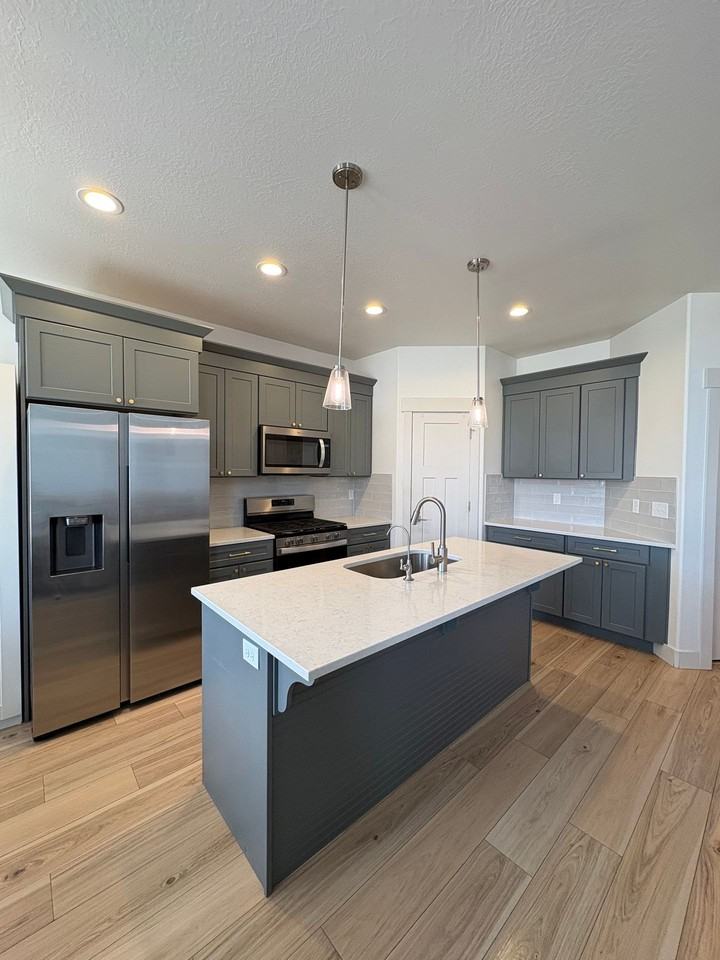 1754 N Blaze Ln - Photo 7 of 50