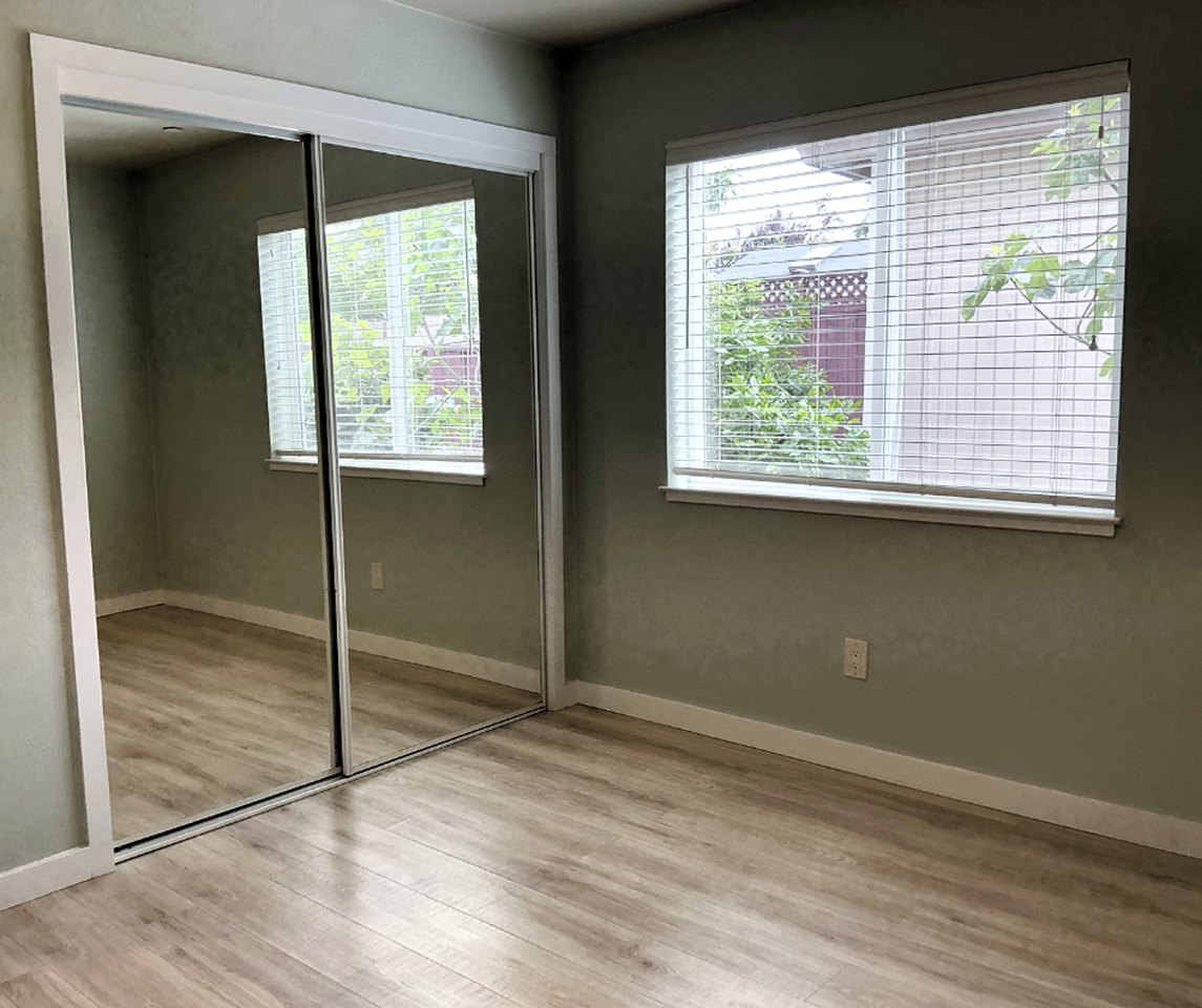 3018 Greenwood Dr - Photo 7 of 17