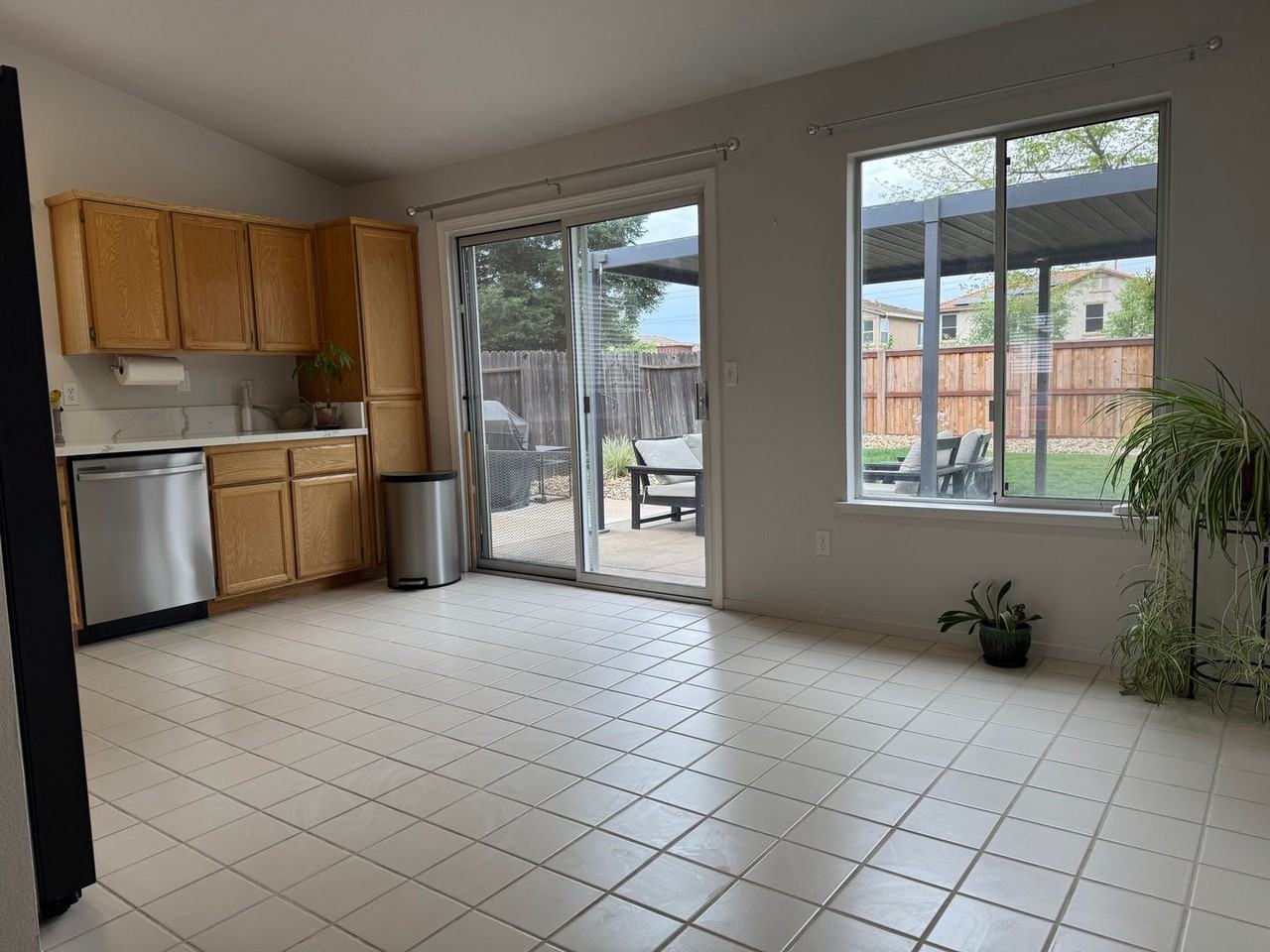 1019 Shenencock Way - Photo 5 of 18