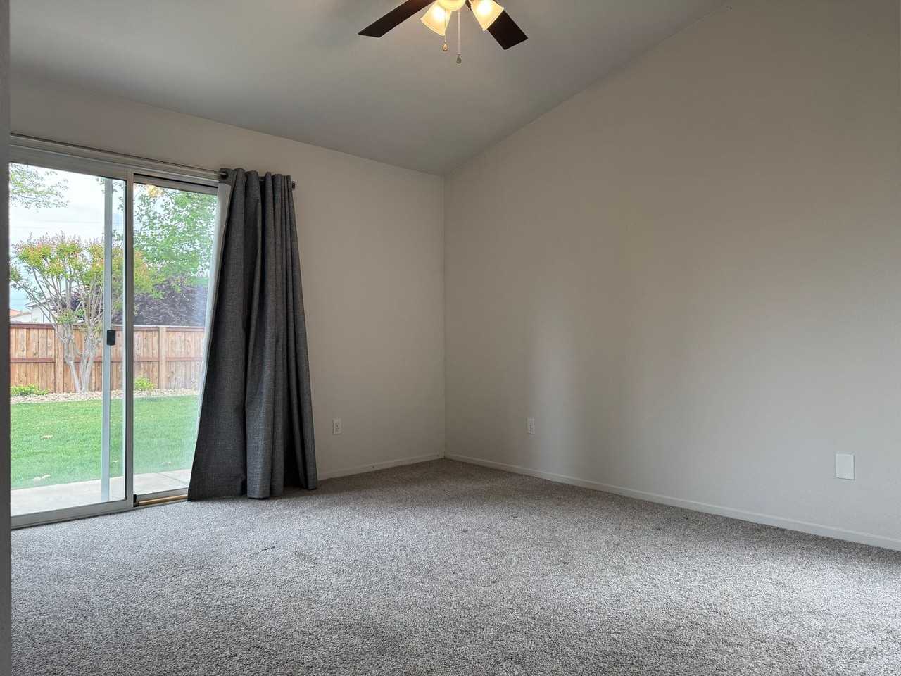 1019 Shenencock Way - Photo 7 of 18