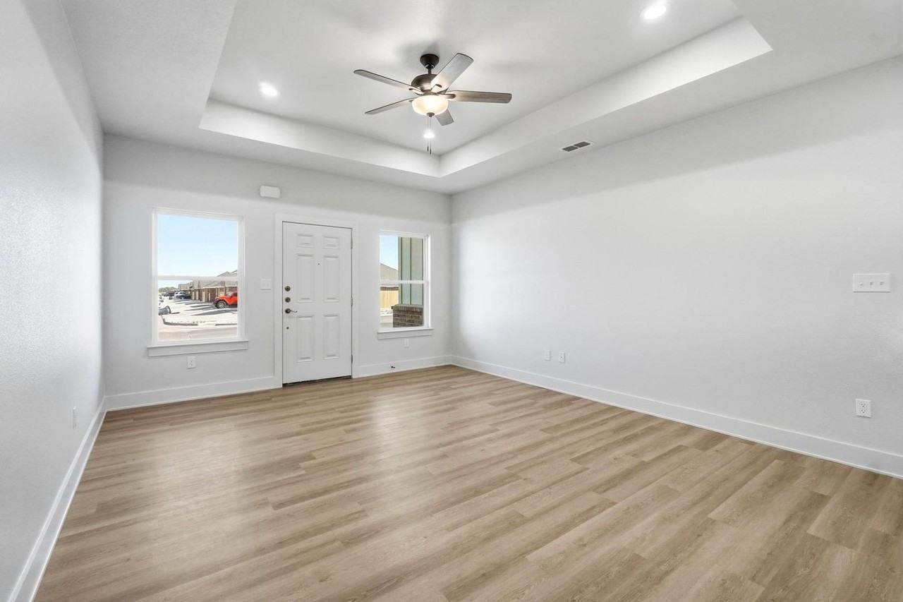 6517 6517 Iverness St - Photo 5 of 26