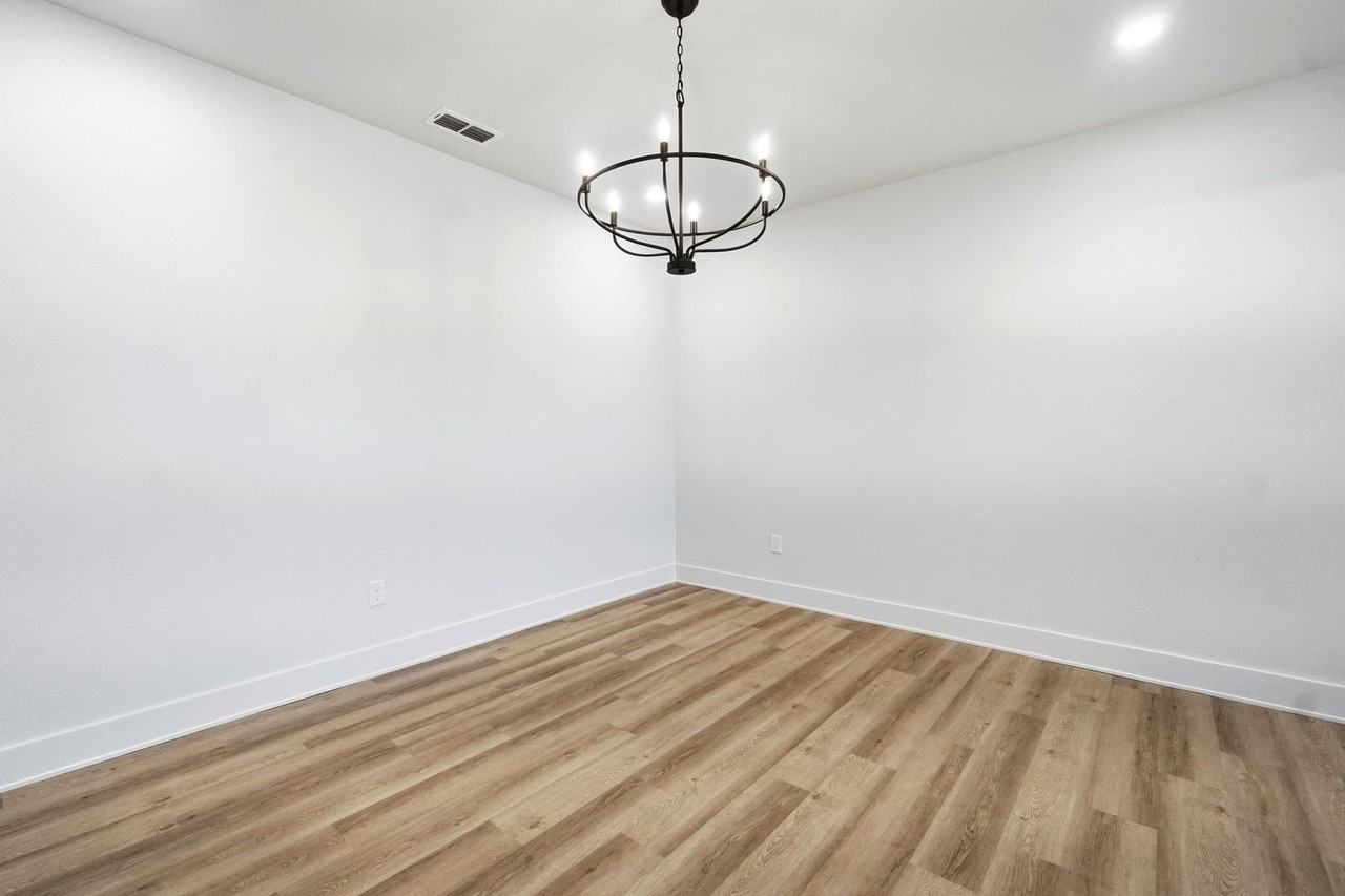 6517 6517 Iverness St - Photo 7 of 26