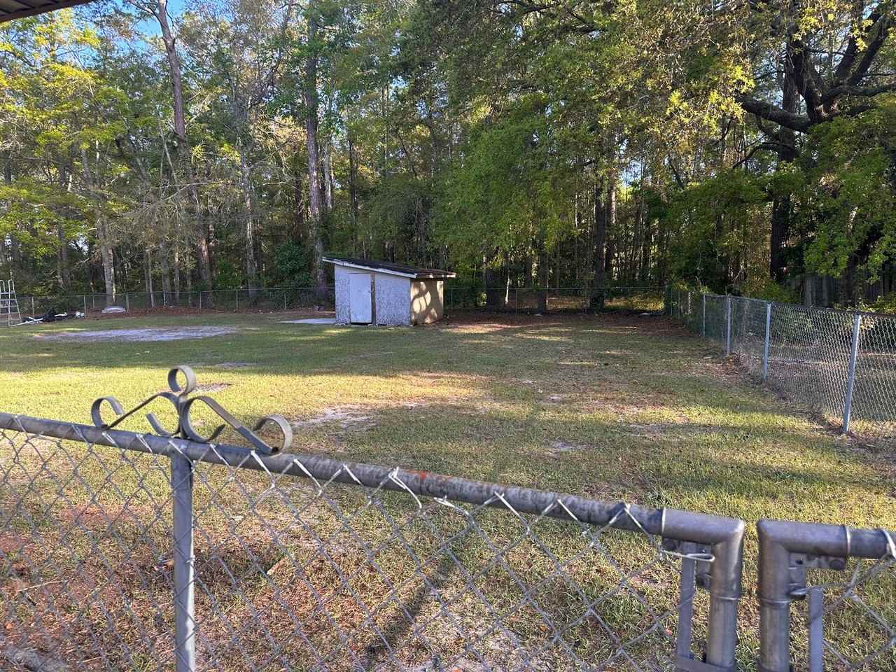 626 Fleming Rd - Photo 3 of 3