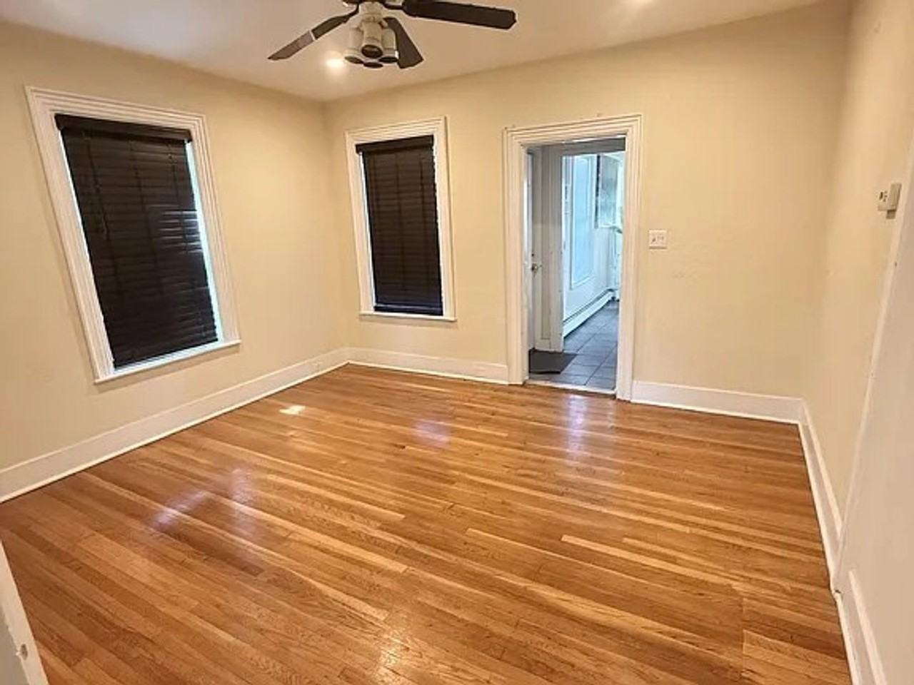 40 Pratt St - Photo 7 of 15