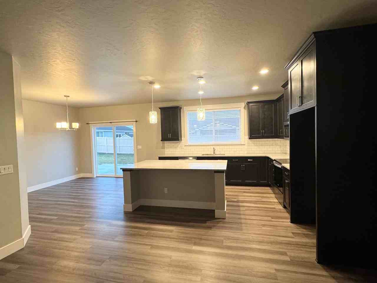 2087 N Branding Iron Ave - Photo 5 of 24