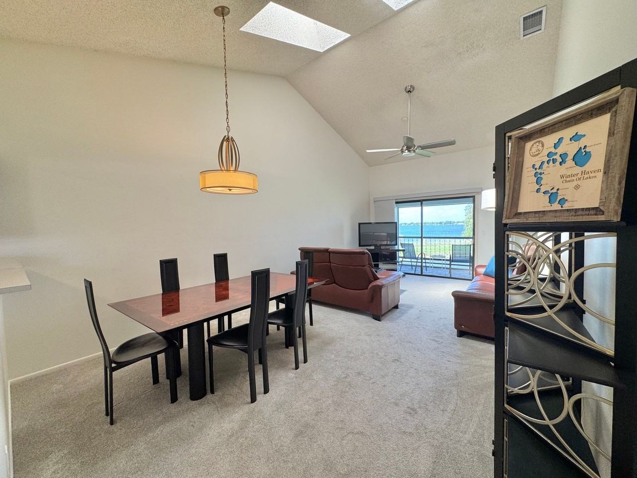 715 Magnolia Pl - Photo 3 of 48