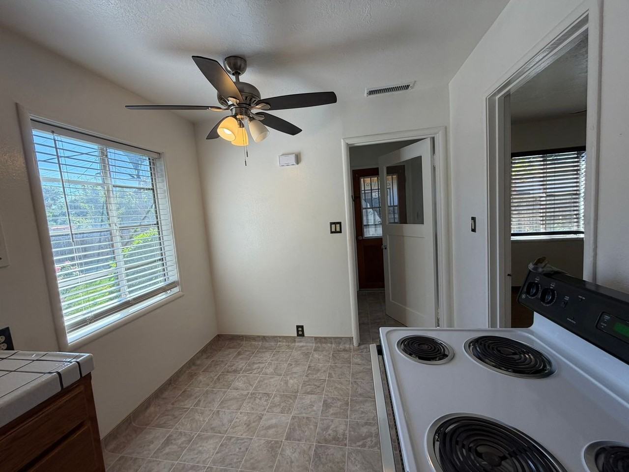 5500 38th Ave - Photo 7 of 20