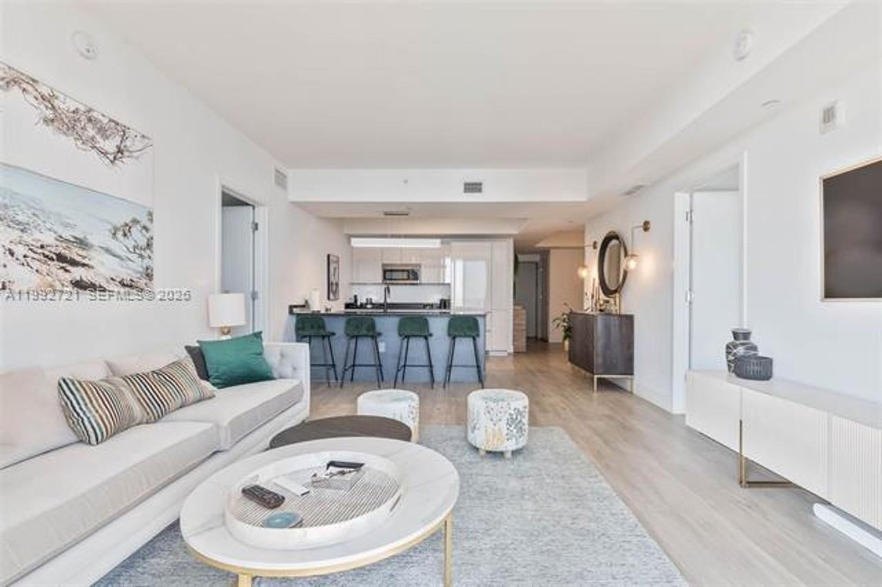 1010 Brickell Ave #4303 - Photo 6 of 36