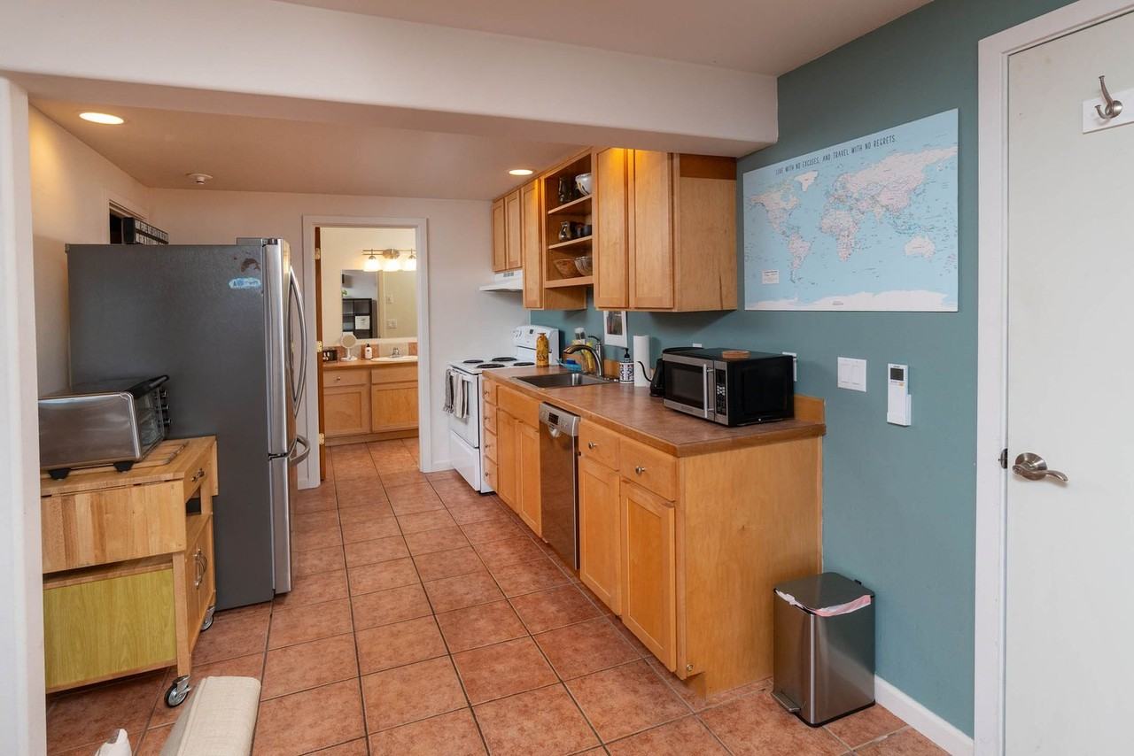 2010 Nw Cascade View Dr - Photo 4 of 16