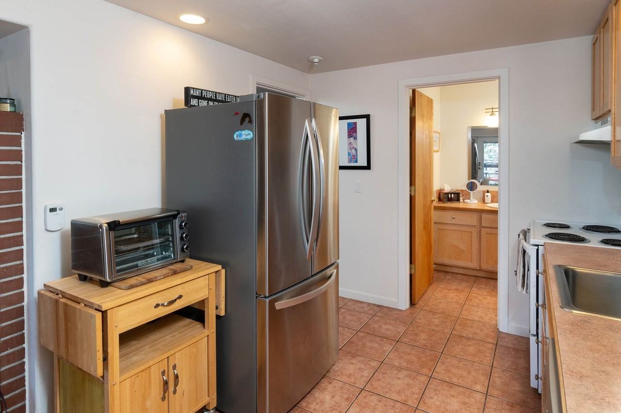 2010 Nw Cascade View Dr - Photo 5 of 16