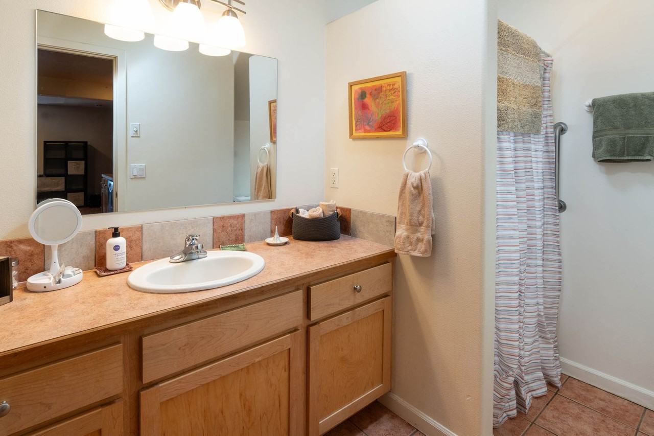 2010 Nw Cascade View Dr - Photo 6 of 16