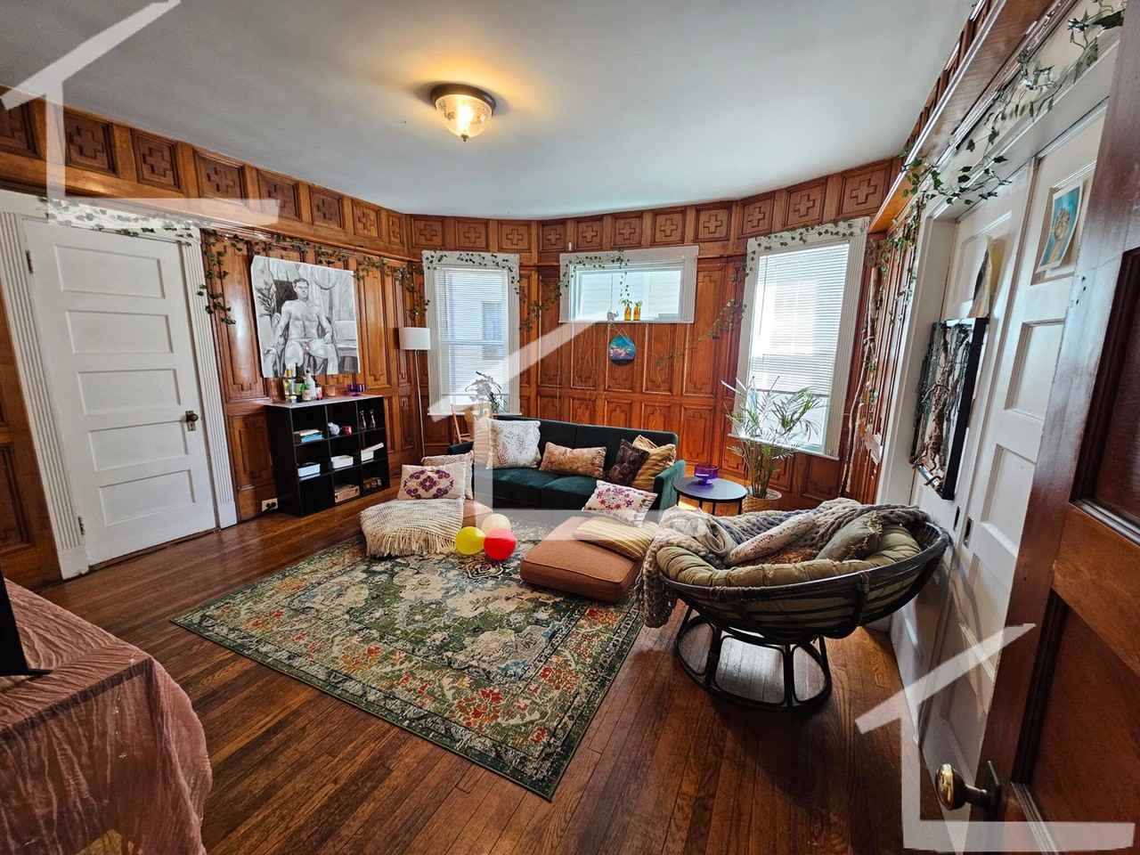 1 Sawyer Ter - Photo 2 of 11