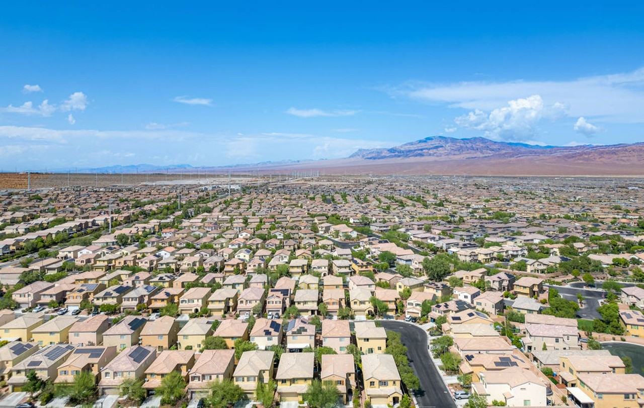 10614 Mount Blackburn Ave - Photo 4 of 39