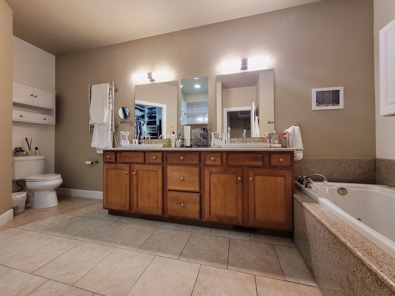 4735 Columbus Ave - Photo 6 of 48