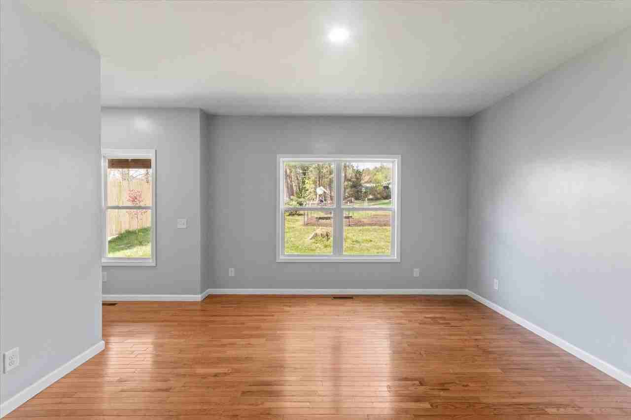 84 Poplar St - Photo 6 of 29