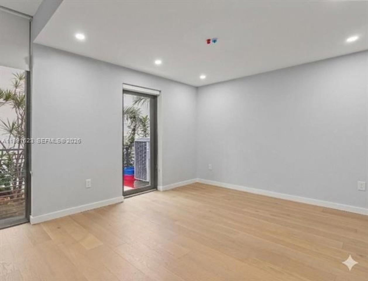 1055 1055 99th St th 1055 - Photo 3 of 23