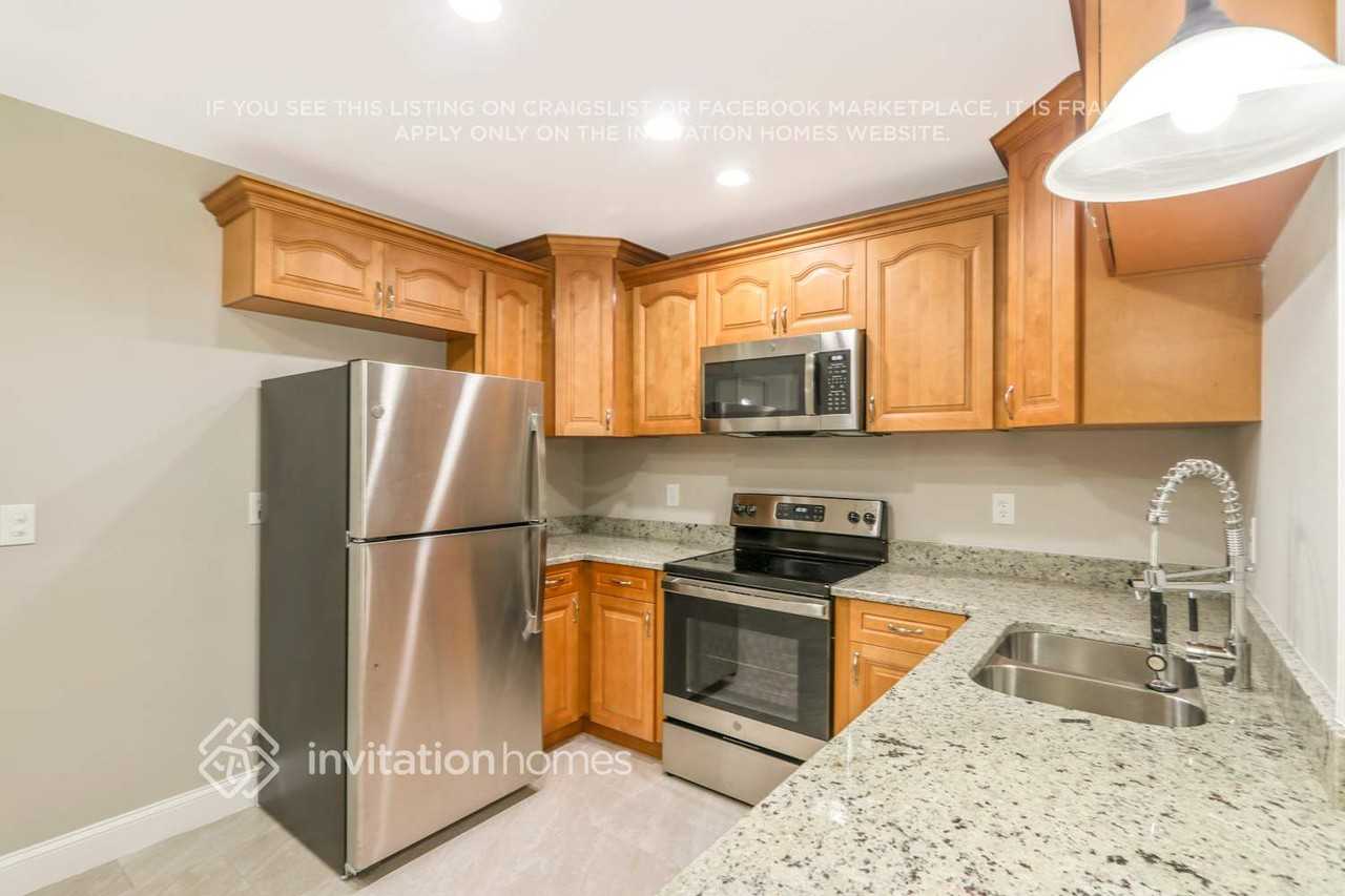 4421 Perch St - Photo 5 of 26