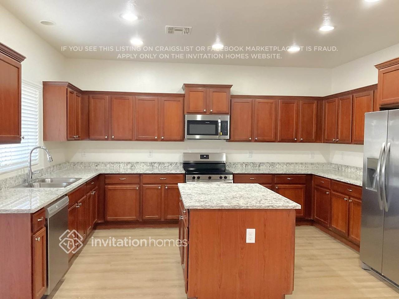 4854 S Antonio - Photo 3 of 12