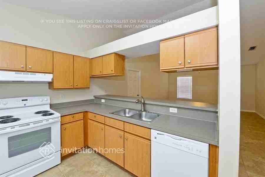 8514 Queen Brooks Ct - Photo 6 of 19