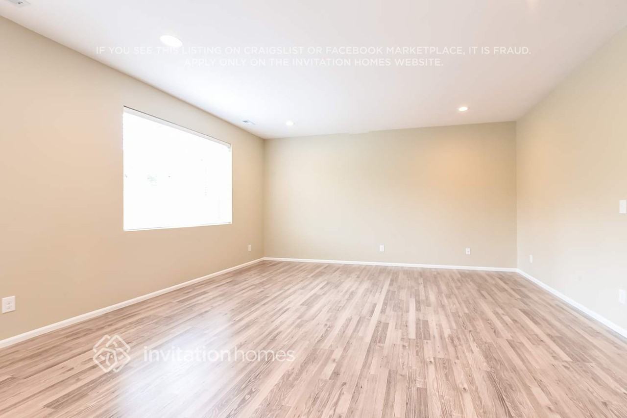 19931 98th Ave E - Photo 2 of 19