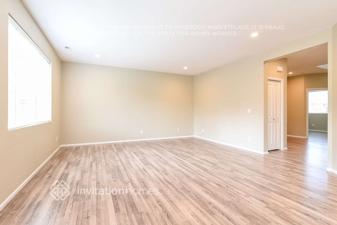 19931 98th Ave E - Photo 3 of 19