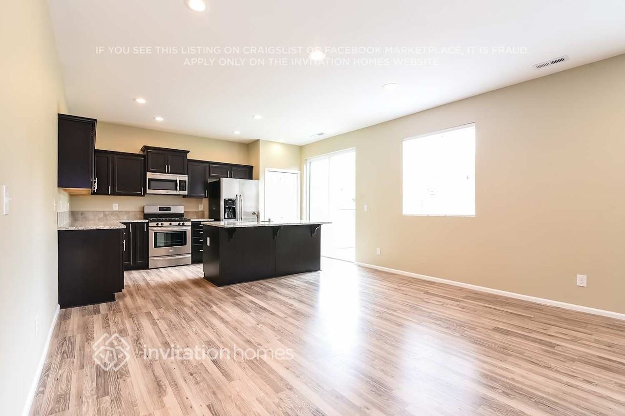 19931 98th Ave E - Photo 4 of 19