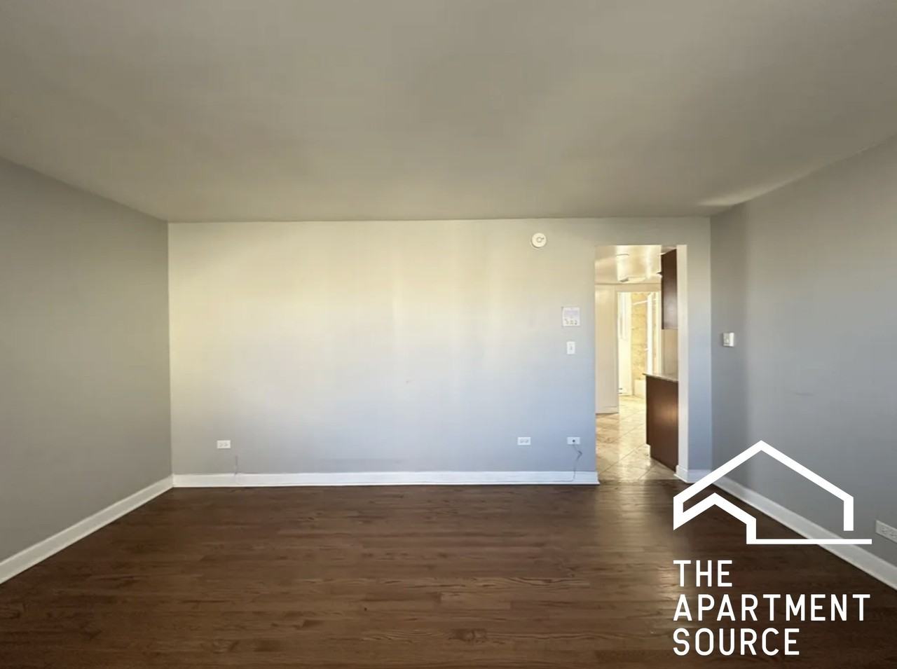 N Milwaukee Ave #3B - Photo 7 of 17