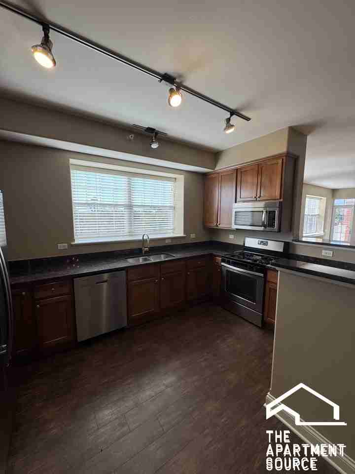 2 Itasca Pl #123 - Photo 2 of 20