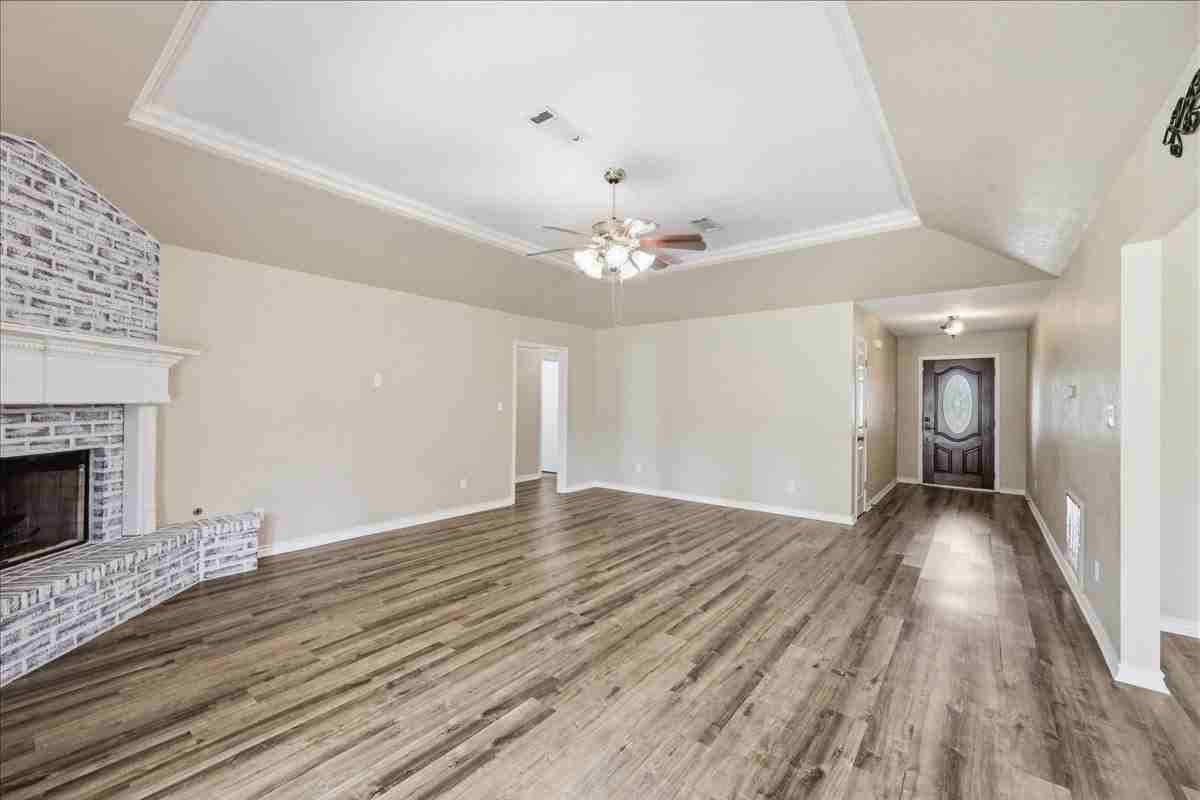 249 Country Lane Dr - Photo 2 of 14