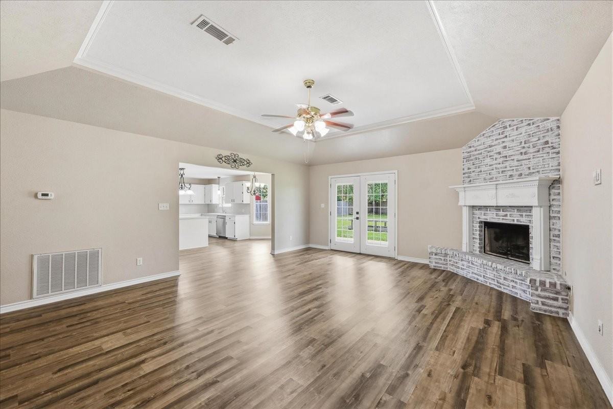 249 Country Lane Dr - Photo 3 of 14