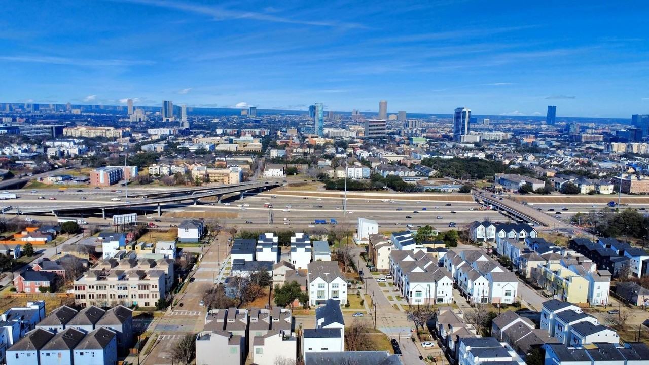 3409 Hutchins St - Photo 6 of 7