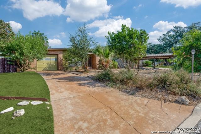 123 Westchester Dr - Photo 2 of 12