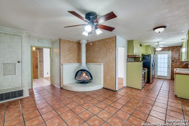 123 Westchester Dr - Photo 5 of 12