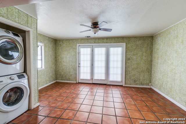 123 Westchester Dr - Photo 6 of 12