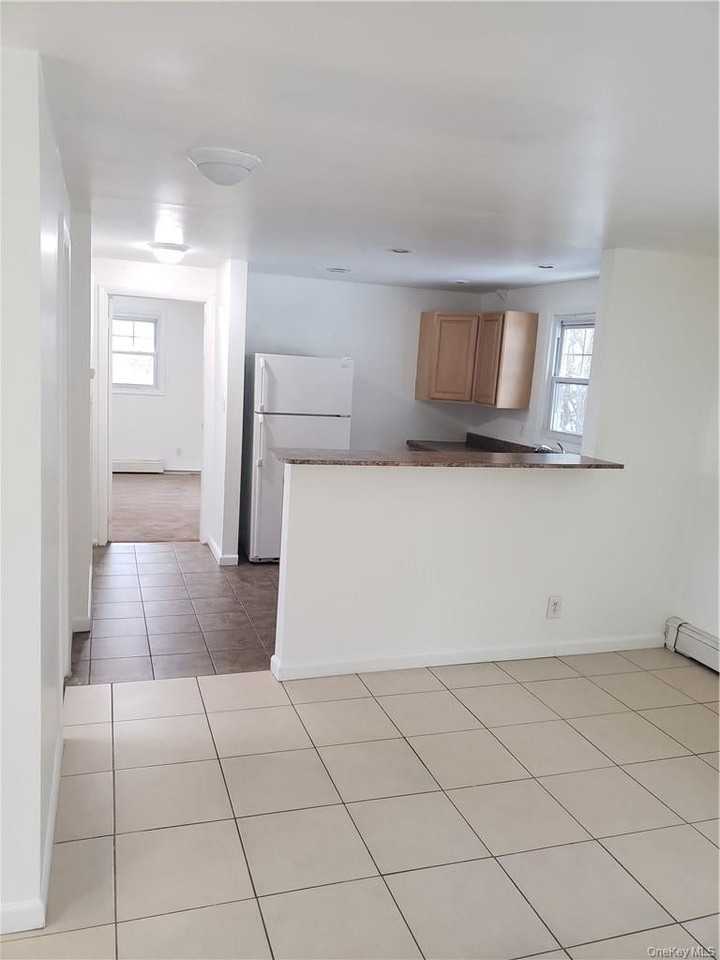 51 Hillandale Ave - Photo 5 of 21
