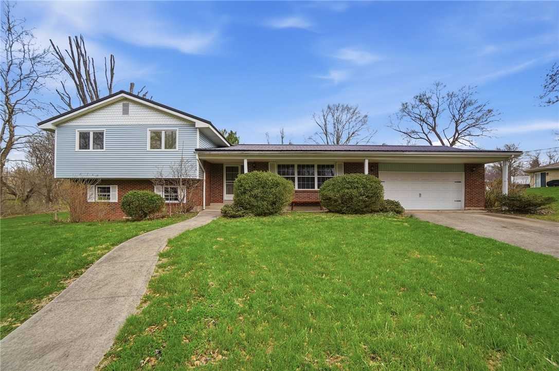 2820 Vickie Dr - Photo 2 of 44