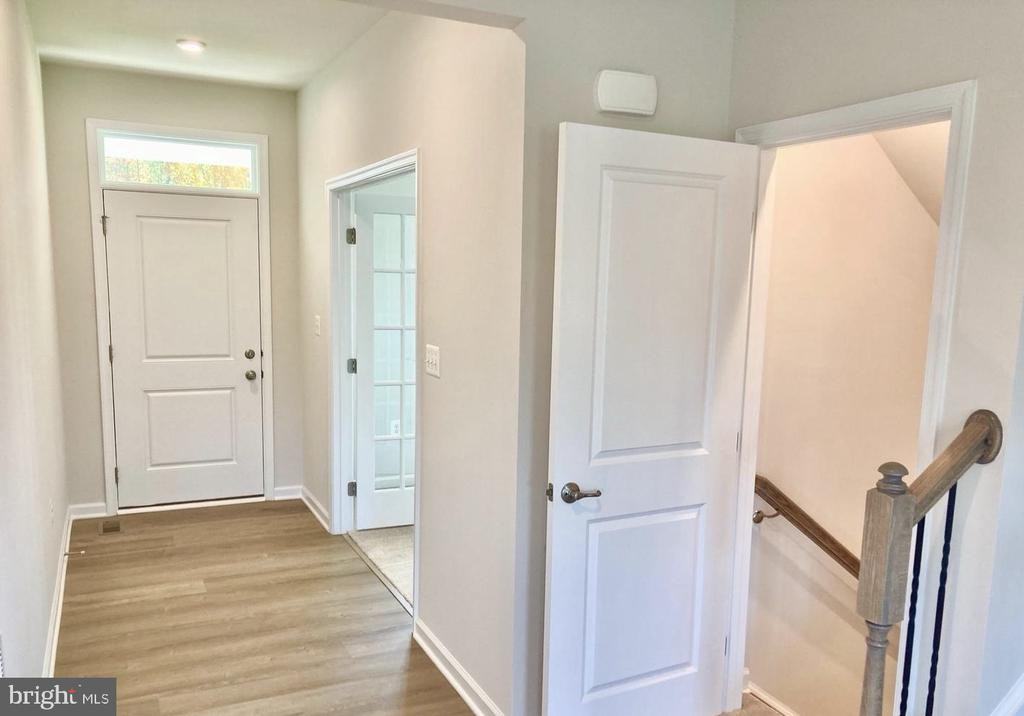 5303 Ivy Hill Dr - Photo 2 of 15