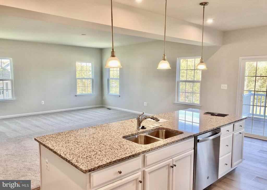 5303 Ivy Hill Dr - Photo 5 of 15