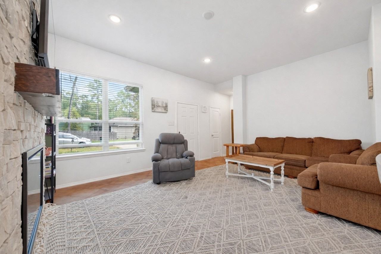 804 Pearl River Dr - Photo 7 of 36